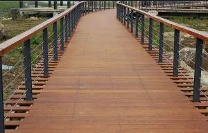 Kura u manutenzjoni ta 'wara l-installazzjoni għal art tal-bambu barra